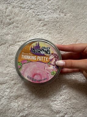 aaron’s putty